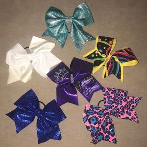 CUSTOM CHEER BOWS